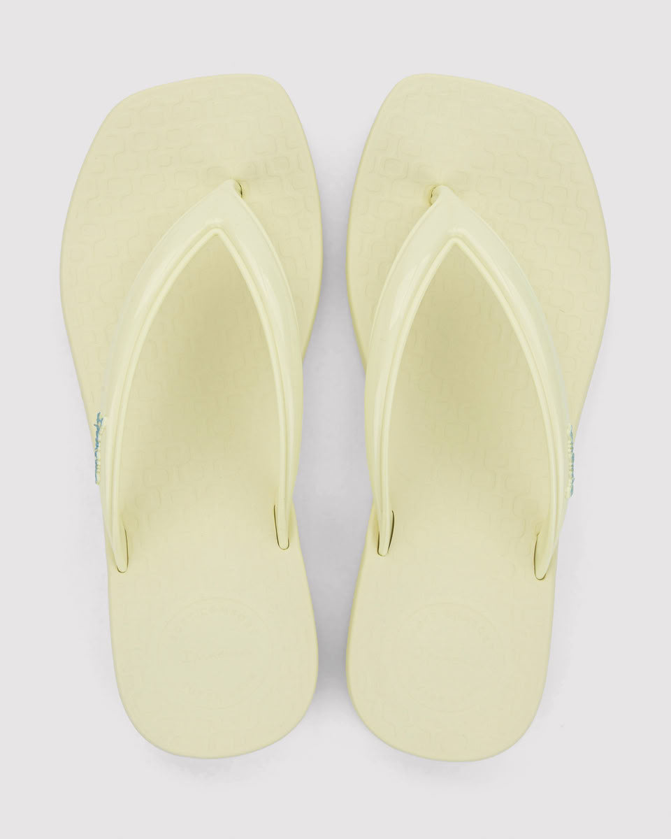 Sandalia Mujer Beige Pluma Ipanema