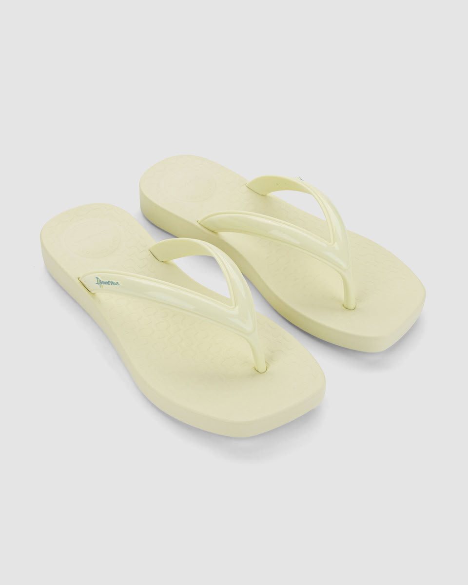 Sandalia  Mujer Beige Pluma Ipanema