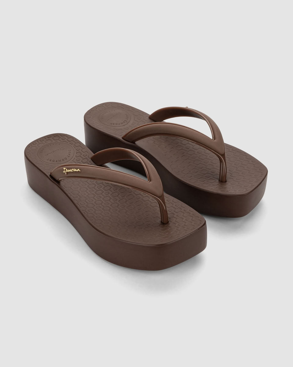Sandalia Mujer Chocolate Pluma Up Ipanema