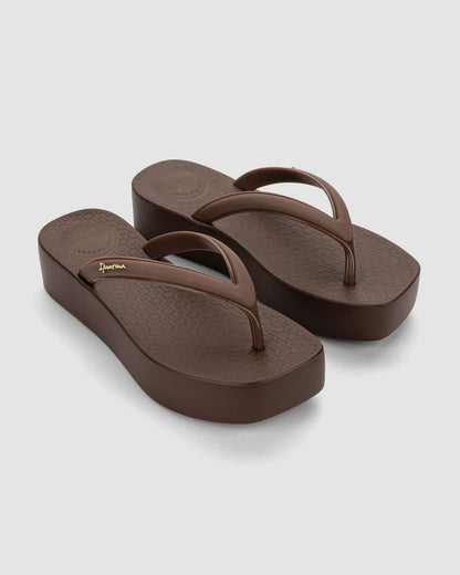 Sandalia Mujer Chocolate Pluma Up Ipanema