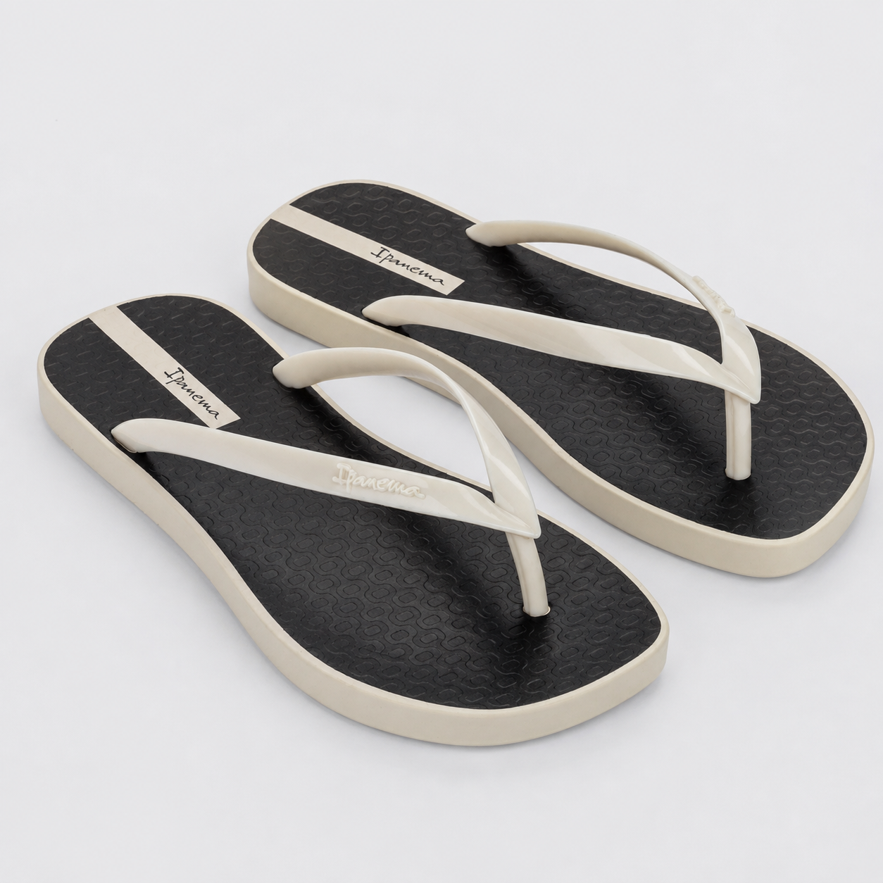 Sandalia Mujer Beige/Negro Edge Joy Ipanema